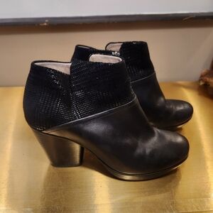 Dansko Heeled Leather Ankle Booties Size 38